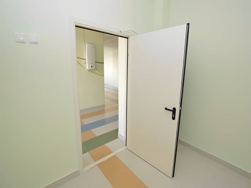 Белая однопольная в медцентре Белая однопольная в медцентре