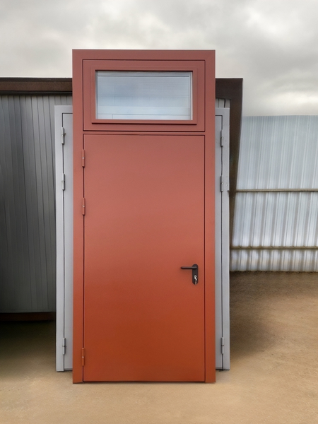 Огнестойкая дверь с фрамугой Огнестойкая дверь с фрамугой